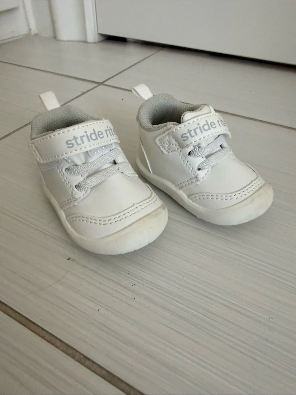 Stride Rite White Baby Walker Sneakers with Hook-and-Loop Strap